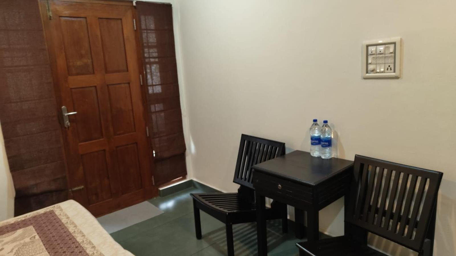 Maleyam Homestay Riverside 科泽科德 外观 照片