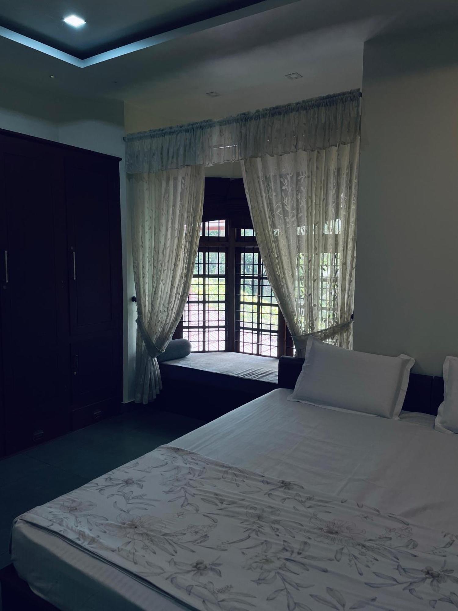 Maleyam Homestay Riverside 科泽科德 外观 照片